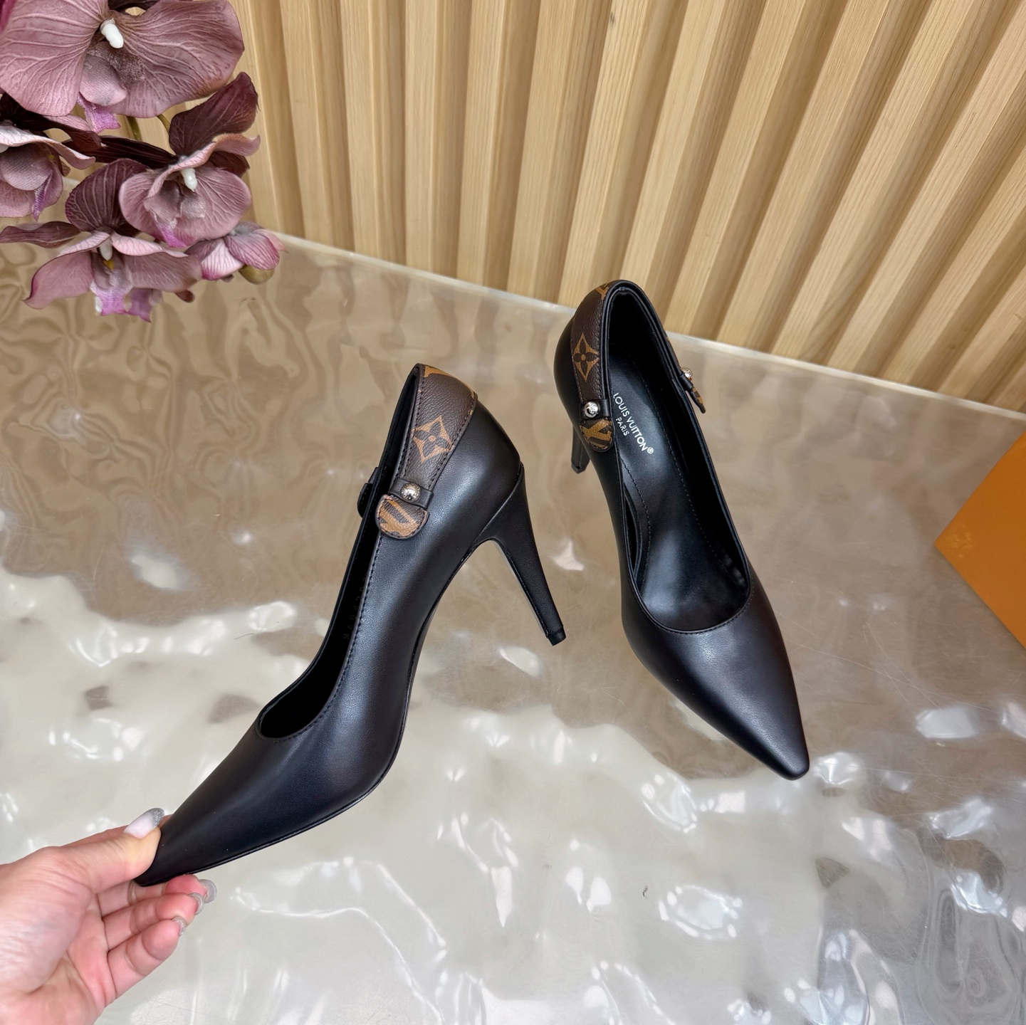 Women's high heels